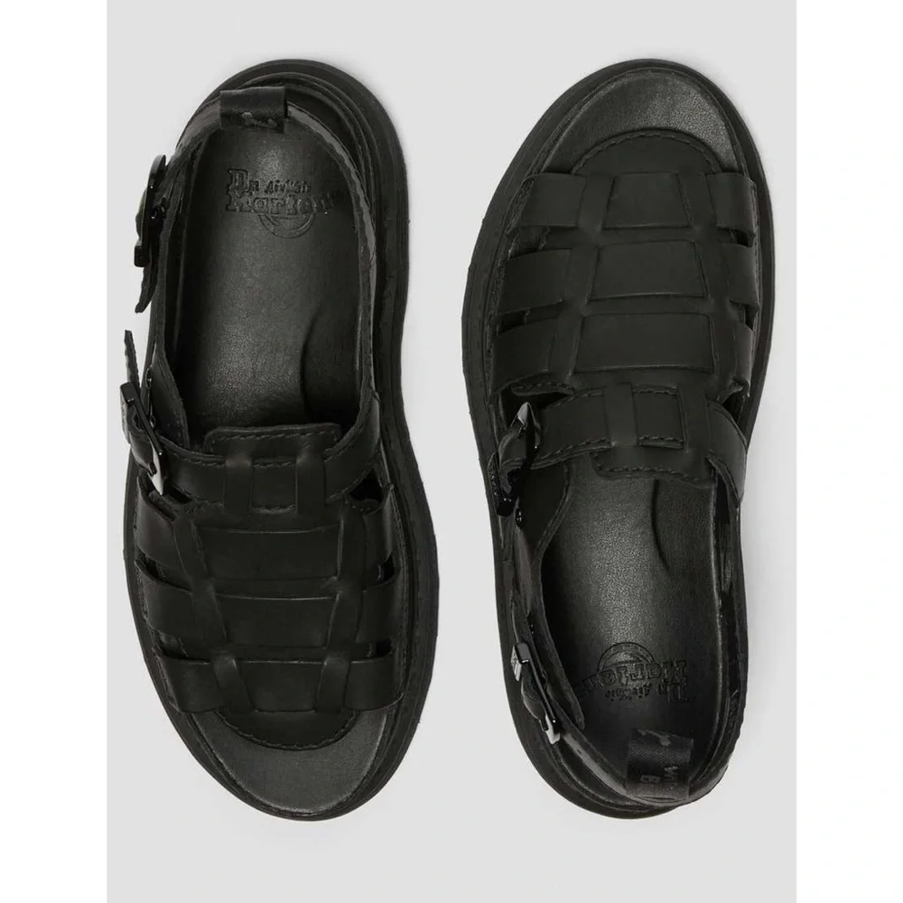 Urban Outfitters Dr. Martens 8092 Arc Mono Sandal_9